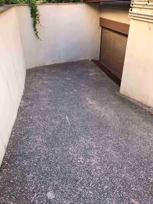 شقة 5 Min From Papageorgiou Free Indoor Parking سالونيك المظهر الخارجي الصورة